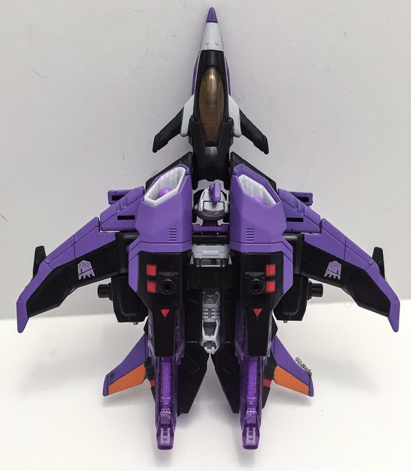 Transformers Collectors Club Exclusive Armada Skywarp Gallery  08 (8 of 18)